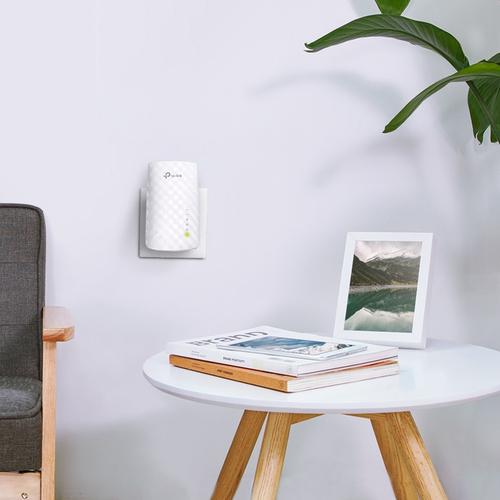 TP-Link RE200 AC750 Dual Band Wireless Wall Plugged Range Extender 433Mbps 5GHz + 300Mbps 2.4GHz 802.11ac/a/b/g/n Ranger Extender button/mode internal Antennas