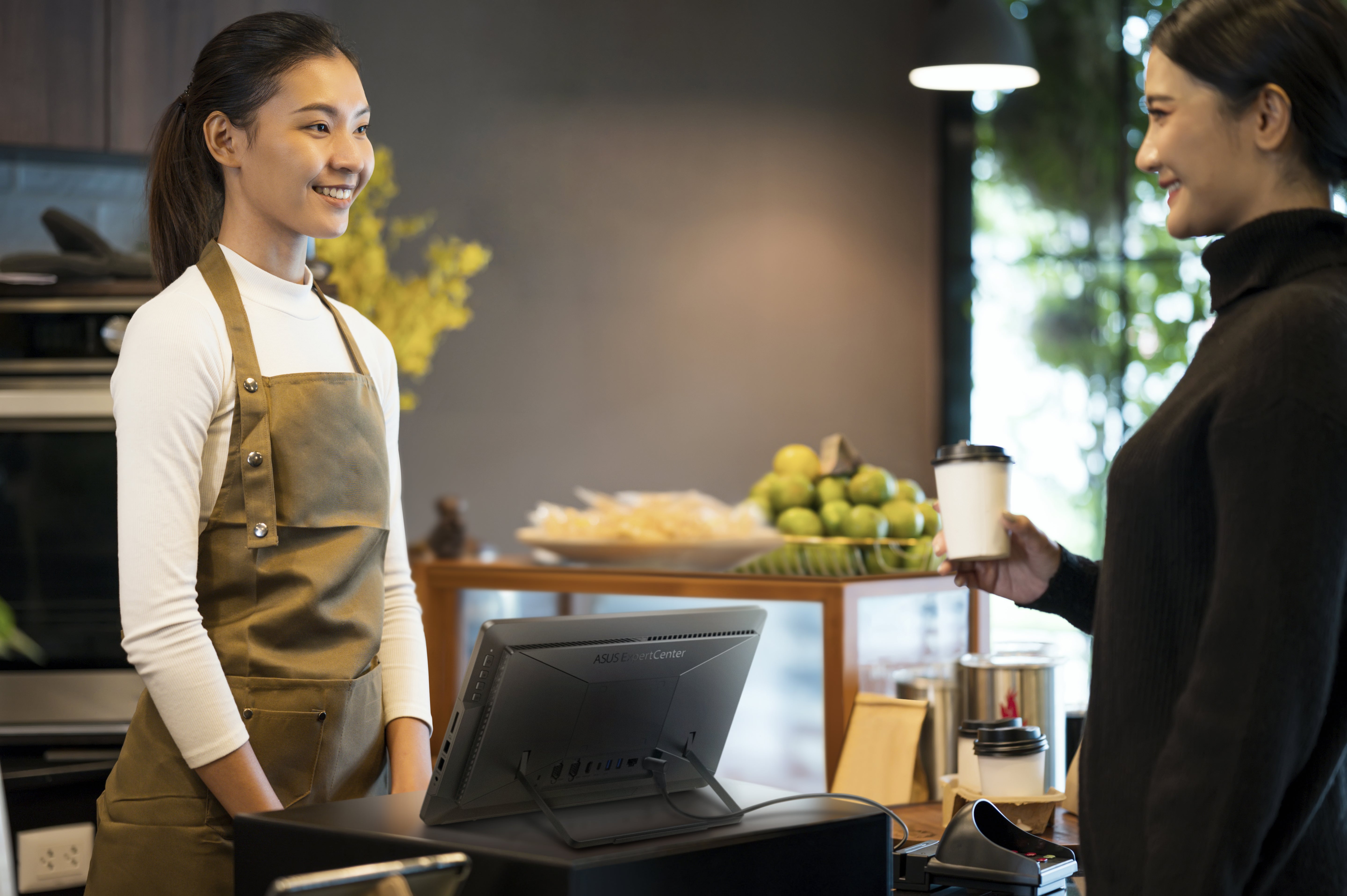 15.6i / N4500 / Intel UHD Graphics / Windows 11 Home QWERTY