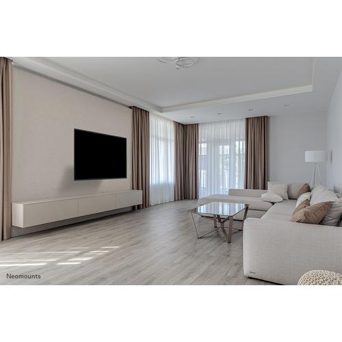 Neomounts Neomounts Screen Wall Mount (full motion 3 pivots VESA 600x400)