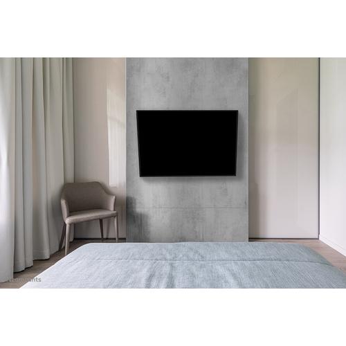 Neomounts Neomounts Screen Wall Mount (full motion 3 pivots VESA 600x400)