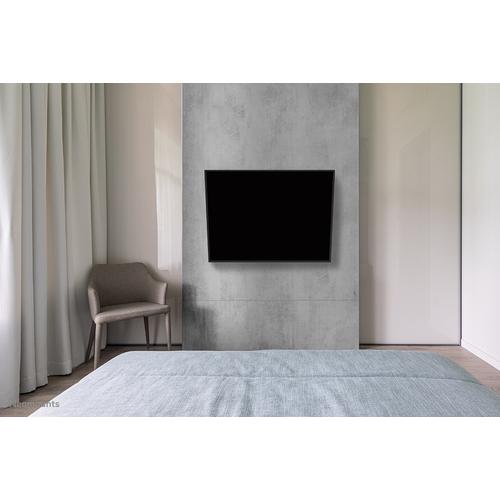 Neomounts Neomounts Screen Wall Mount (full motion 2 pivots VESA 400x400)