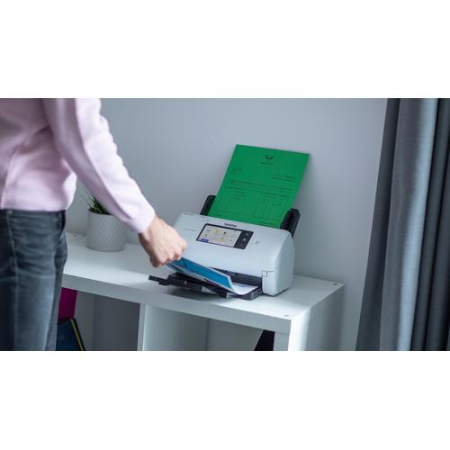 Brother Desktopscanner dubbelzijdig scannen 40 ppm (dubbelzijdig zwart-wit/kleur) 600 x600 dpi 512MB USB host 10.9 cm LCD touchscreen 80 vel ADF