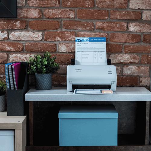 Brother Desktopscanner dubbelzijdig scannen 35 ppm (dubbelzijdig zwart-wit/kleur) 600 x600 dpi 512MB USB host 60 vel ADF