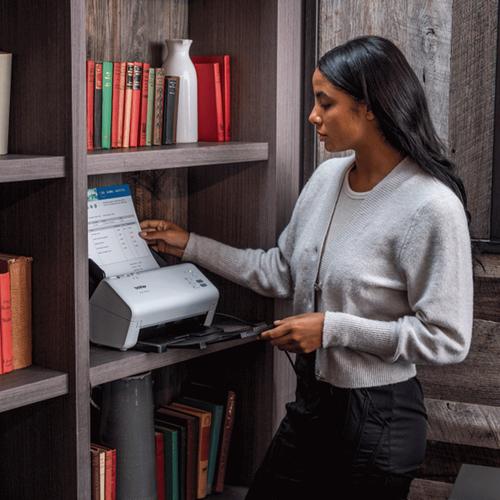 Desktopscanner dubbelzijdig scannen 40 ppm (dubbelzijdig zwart-wit/kleur) 600 x600 dpi 512MB USB host 80 vel ADF