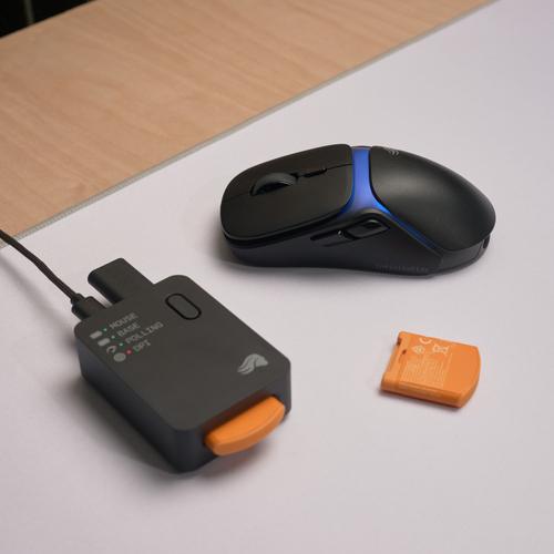 Glorious Gaming - draadloze gamingmuis Model O3 - Uitwisselbaar InfinitePlay-batterijsysteem, 8k polling, 130M click optische schakelaars, licht gewicht van 66 g, 30K DPI optische sensor, RGB - Zwart