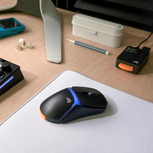 Glorious Gaming - draadloze gamingmuis Model O3 - Uitwisselbaar InfinitePlay-batterijsysteem, 8k polling, 130M click optische schakelaars, licht gewicht van 66 g, 30K DPI optische sensor, RGB - Zwart