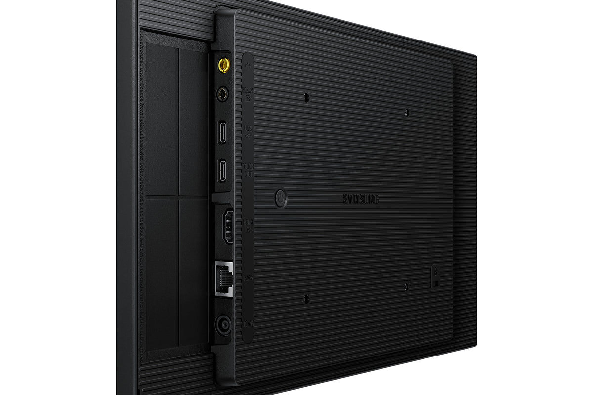 Stand Alone QB13C-T Serie 13.2i FHD Touc h